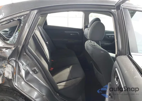 2015 Nissan Altima 2.5 S z USA, uszkodzony, nr VIN 1N4AL3AP0FC203024